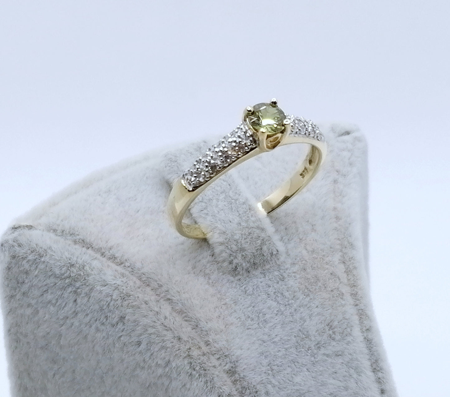 Ring Gold 375er mit Grünem Amethyst Prasiolith Gr. 60