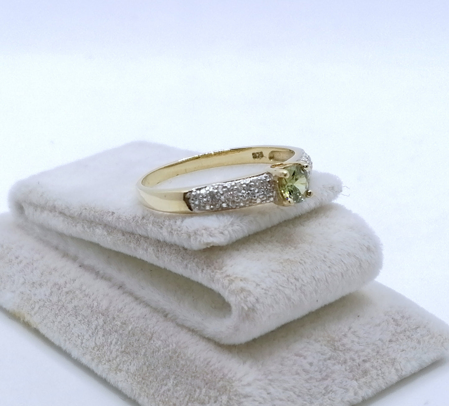 Ring Gold 375er mit Grünem Amethyst Prasiolith Gr. 60