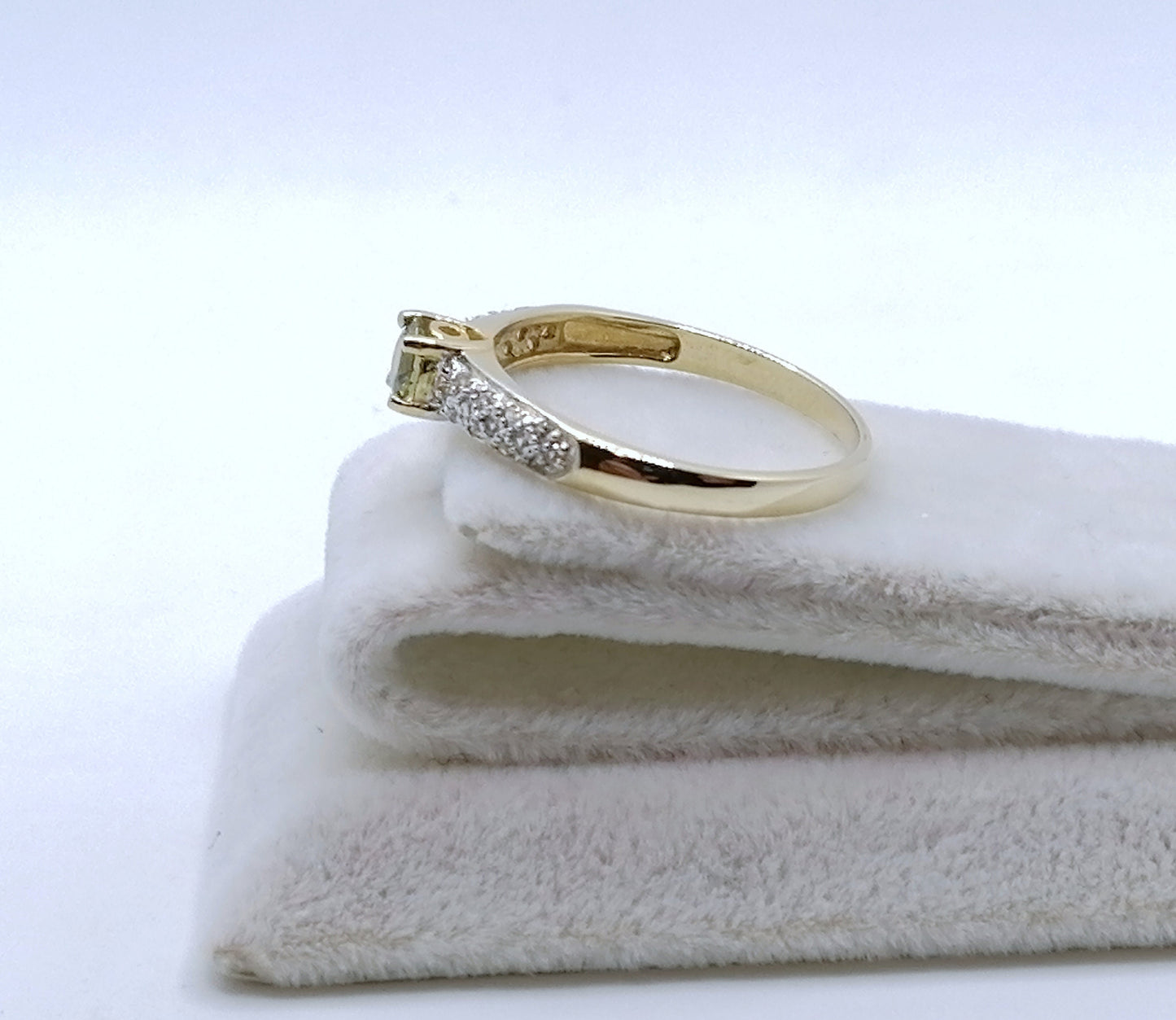 Ring Gold 375er mit Grünem Amethyst Prasiolith Gr. 60