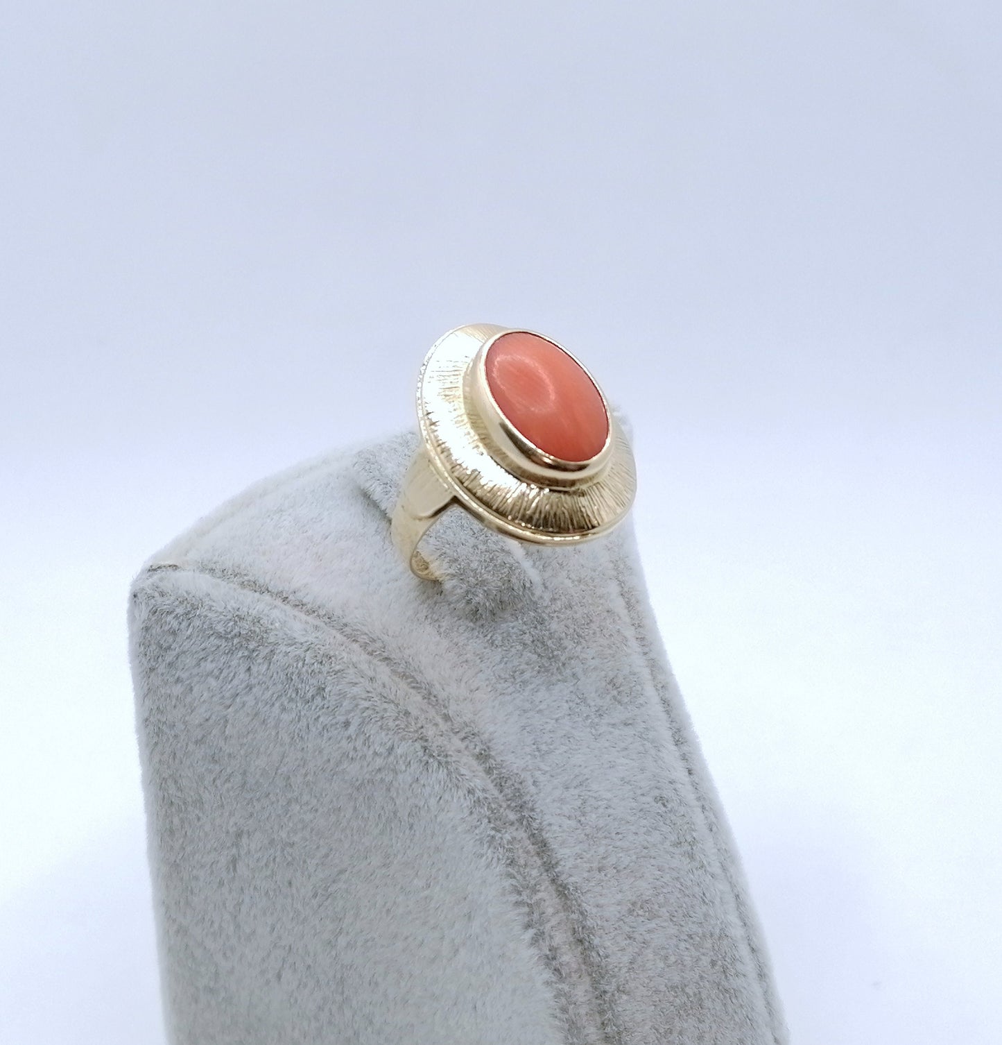 Ring Gold 585er mit Koralle Gr. 56
