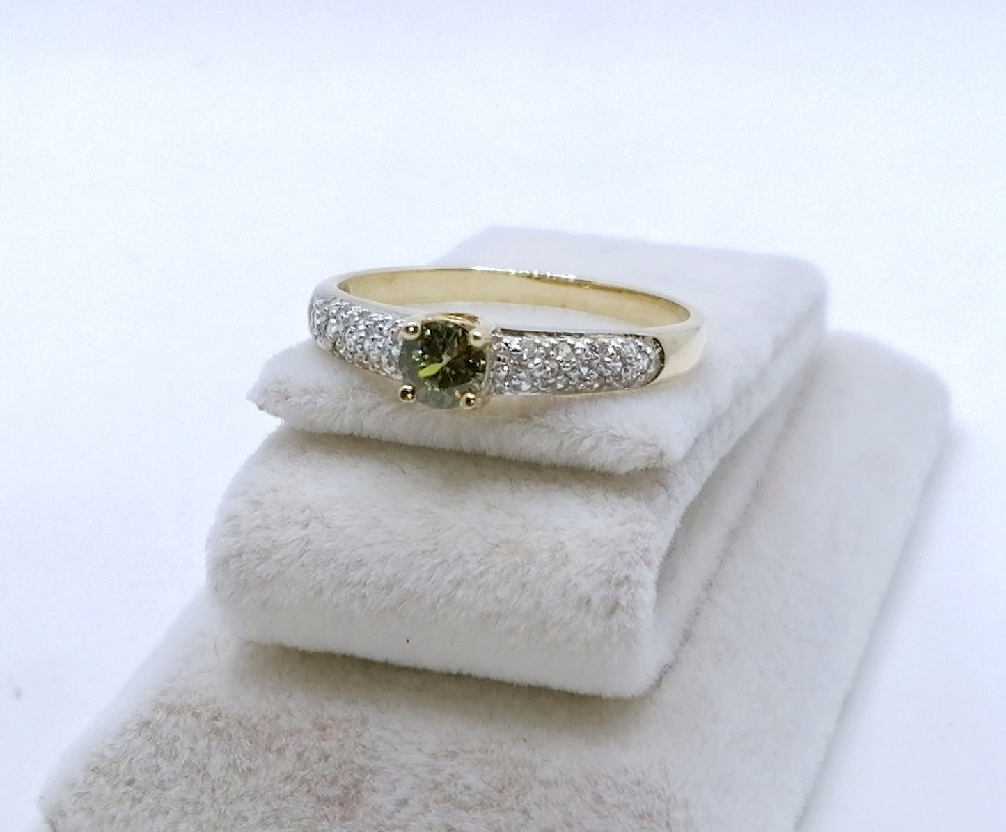 Ring Gold 375er mit Grünem Amethyst Prasiolith Gr. 60