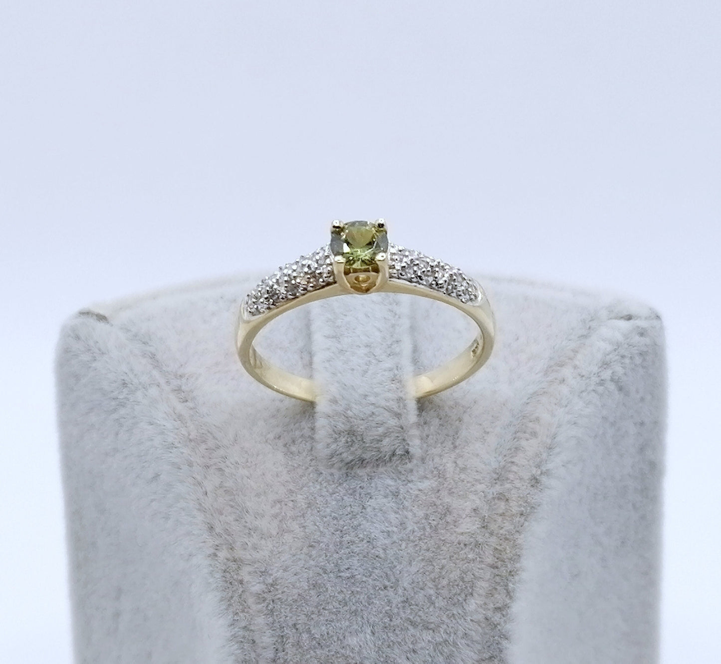 Ring Gold 375er mit Grünem Amethyst Prasiolith Gr. 60
