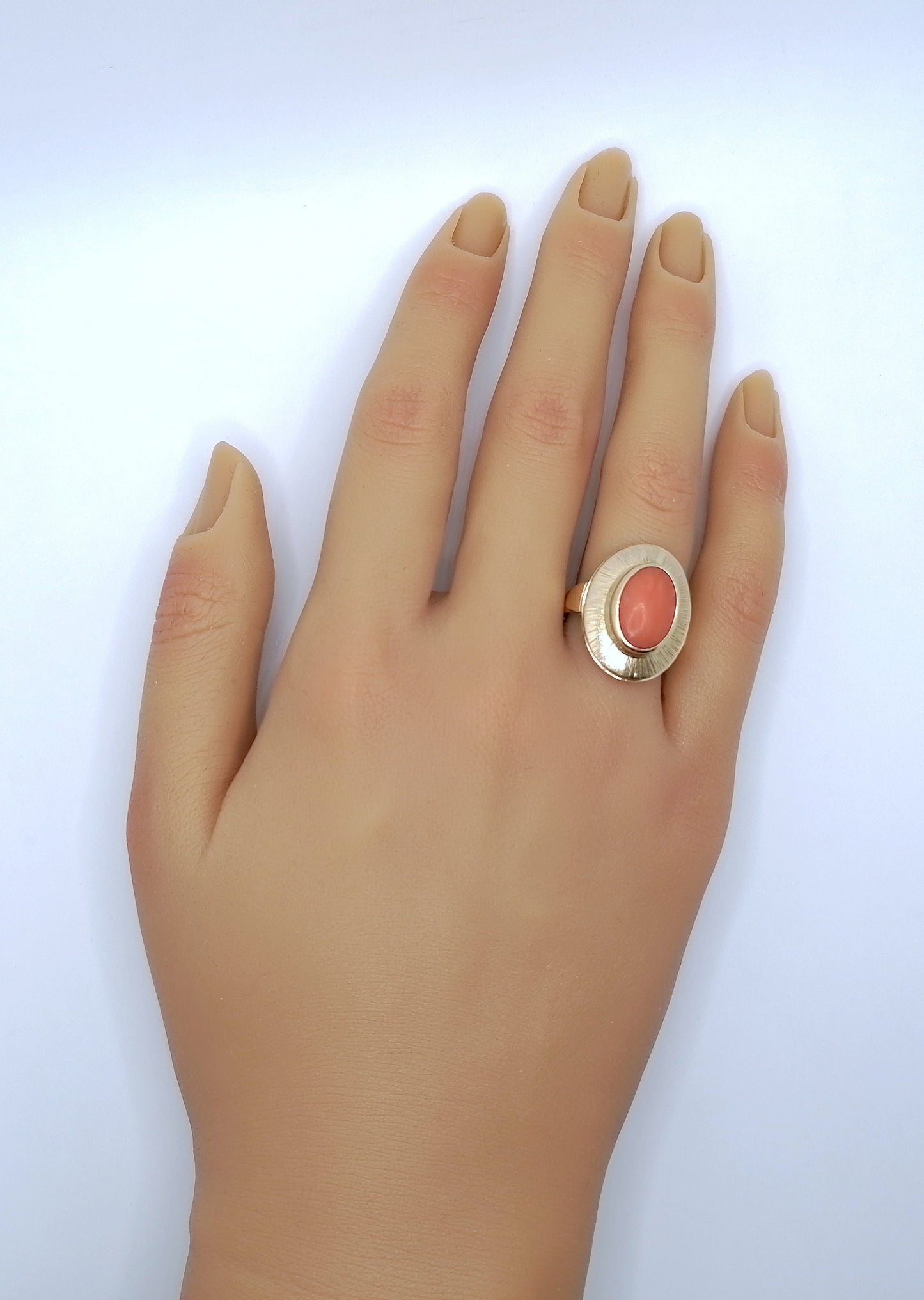 Ring Gold 585er mit Koralle Gr. 56