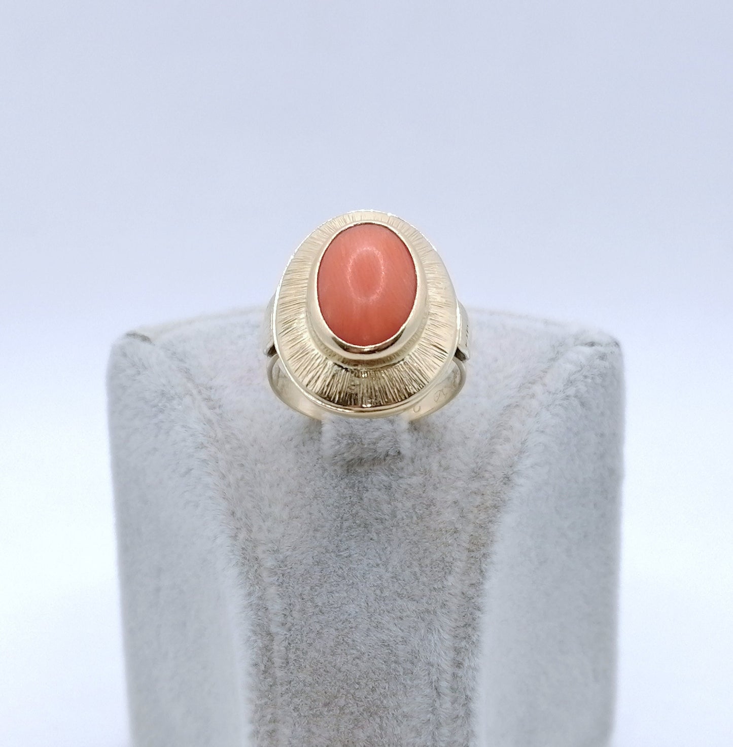 Ring Gold 585er mit Koralle Gr. 56