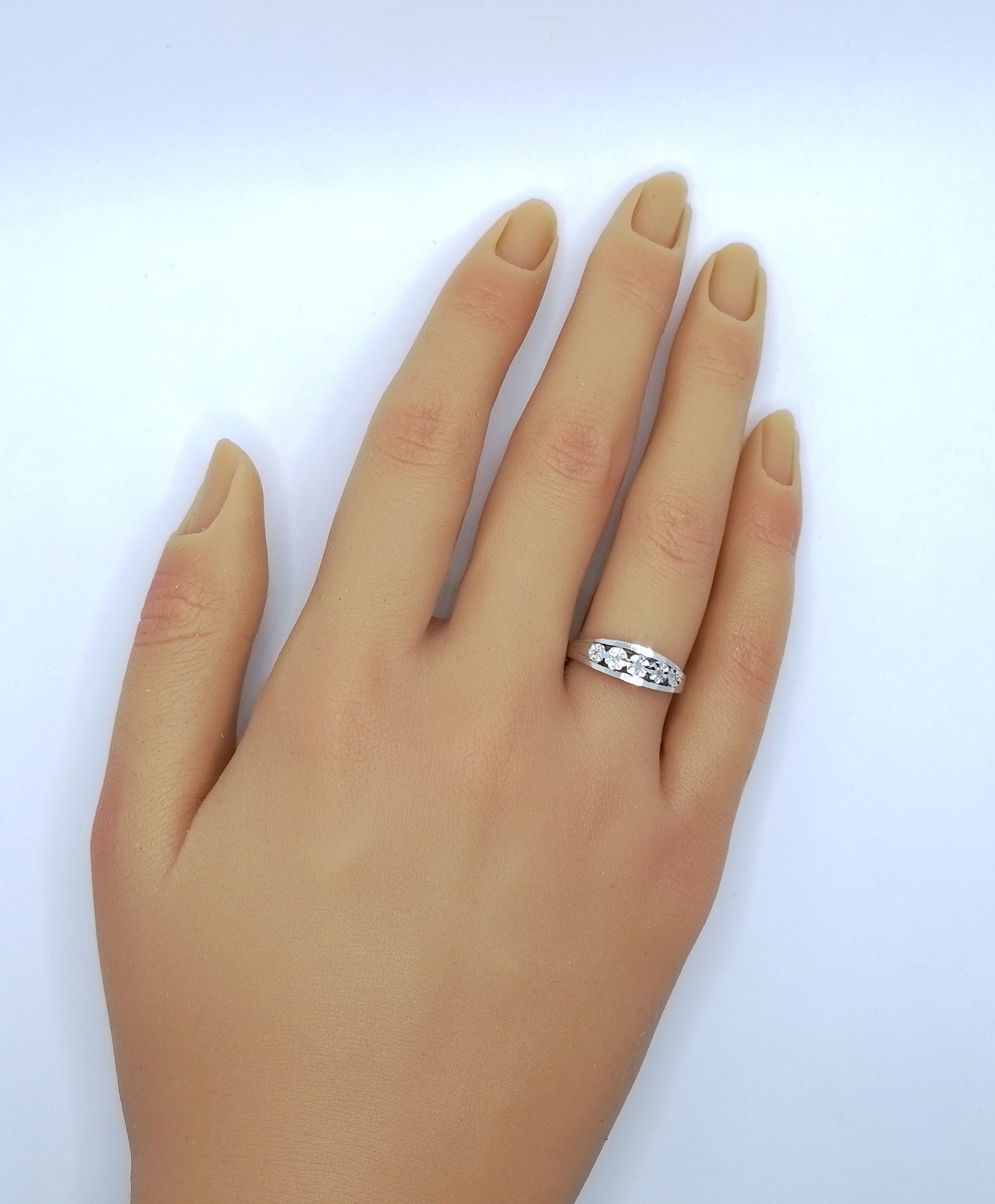 Ring Weißgold 585er mit Diamantsplitter Gr. 53