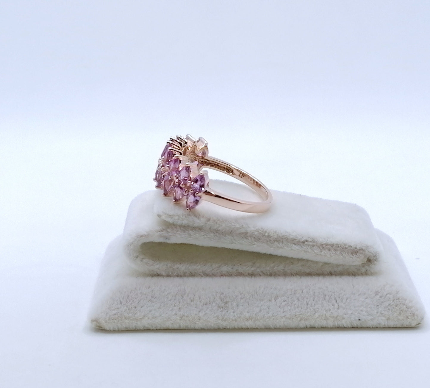 Ring Gold 585er mit natürlichen Purpur Saphir Edelsteinen Gr. 60