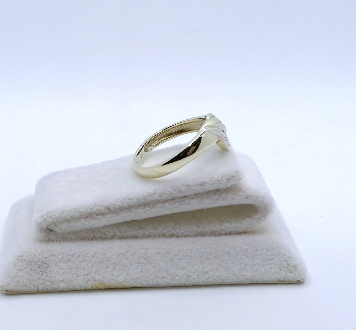 Ring Gold 333er mit Diamantsplitter Gr. 56