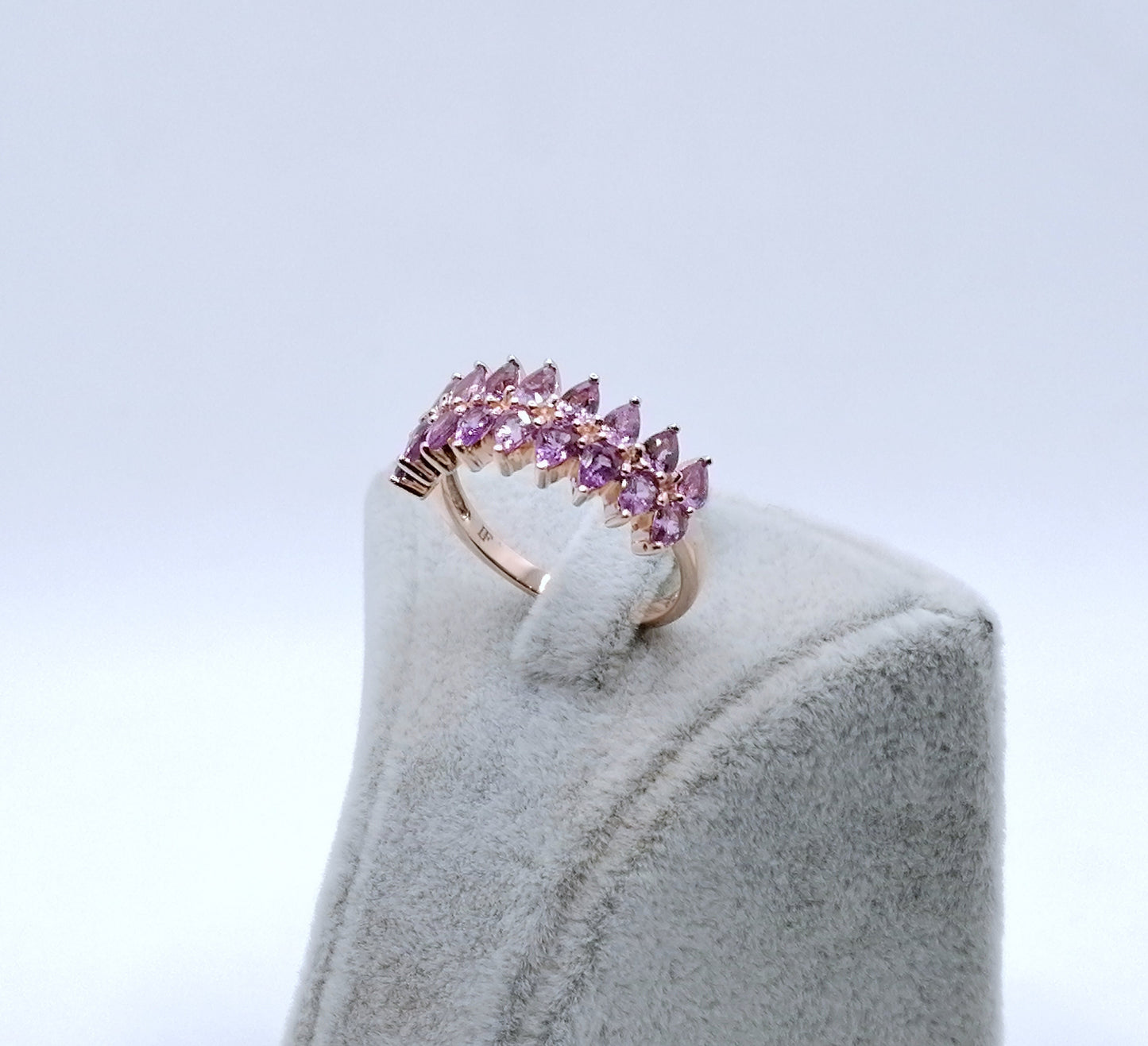 Ring Gold 585er mit natürlichen Purpur Saphir Edelsteinen Gr. 60