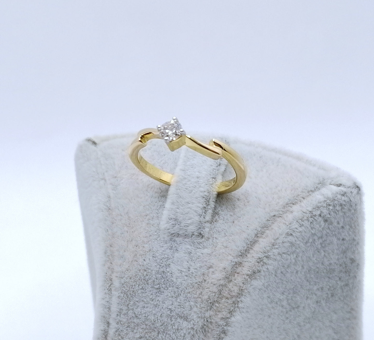 Ring Gold 750er Solitär mit Lupenreinem Brillanten Gr. 53