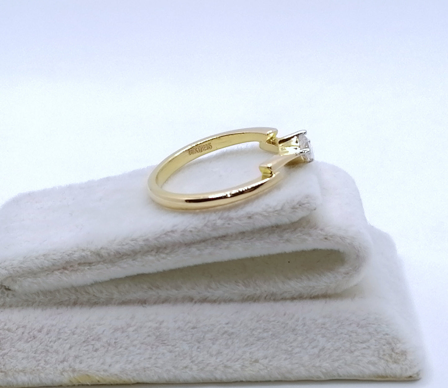 Ring Gold 750er Solitär mit Lupenreinem Brillanten Gr. 53