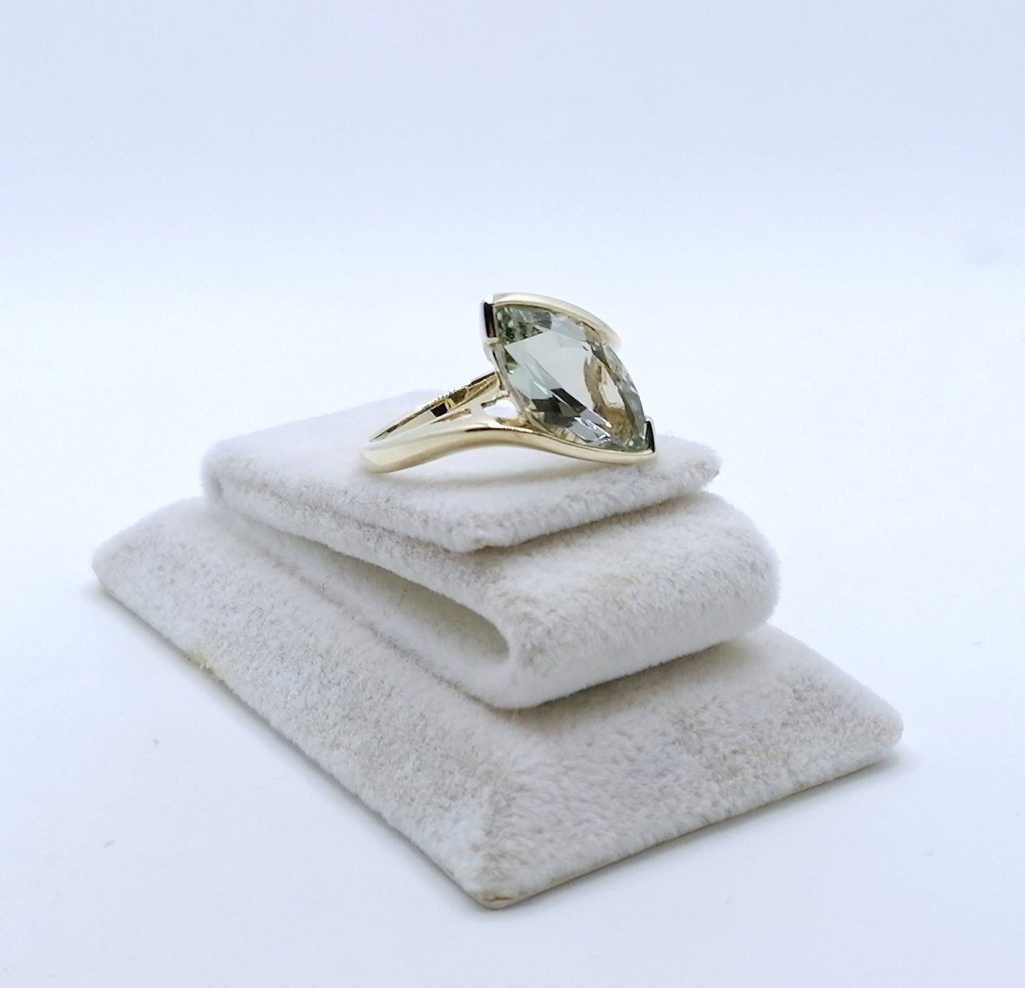 Ring Gold 375er mit Prasiolith Grüner Amethyst Gr. 57