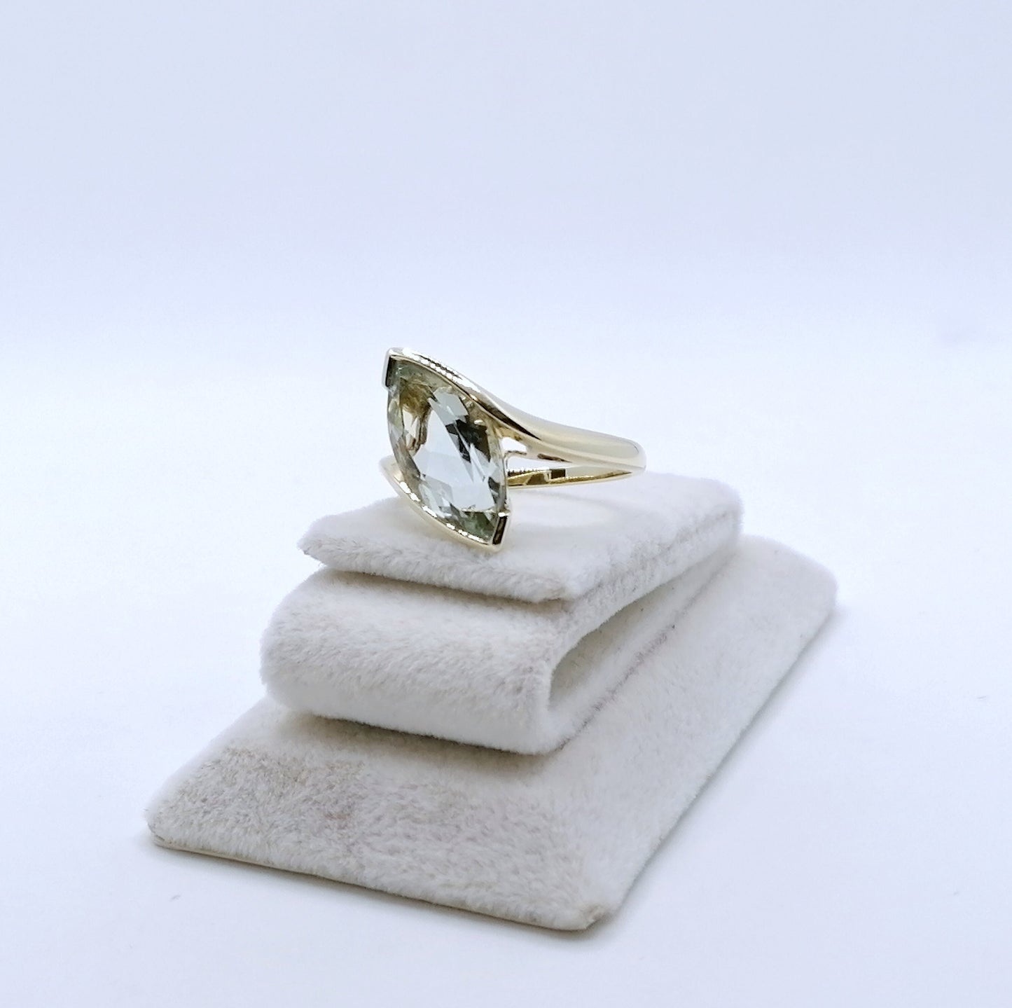 Ring Gold 375er mit Prasiolith Grüner Amethyst Gr. 57