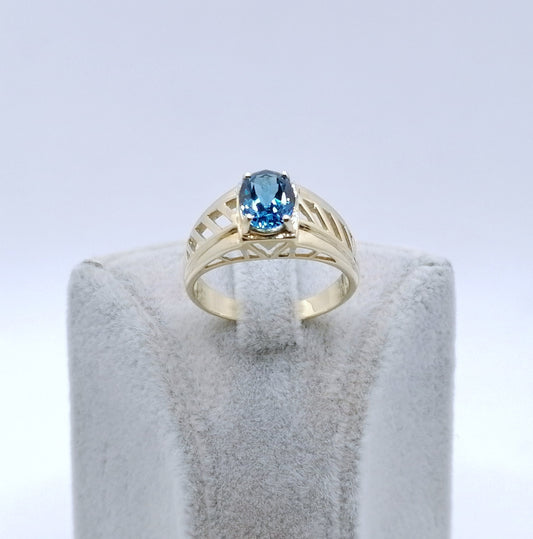 Ring Gold 375er mit blau Topas Gr. 63