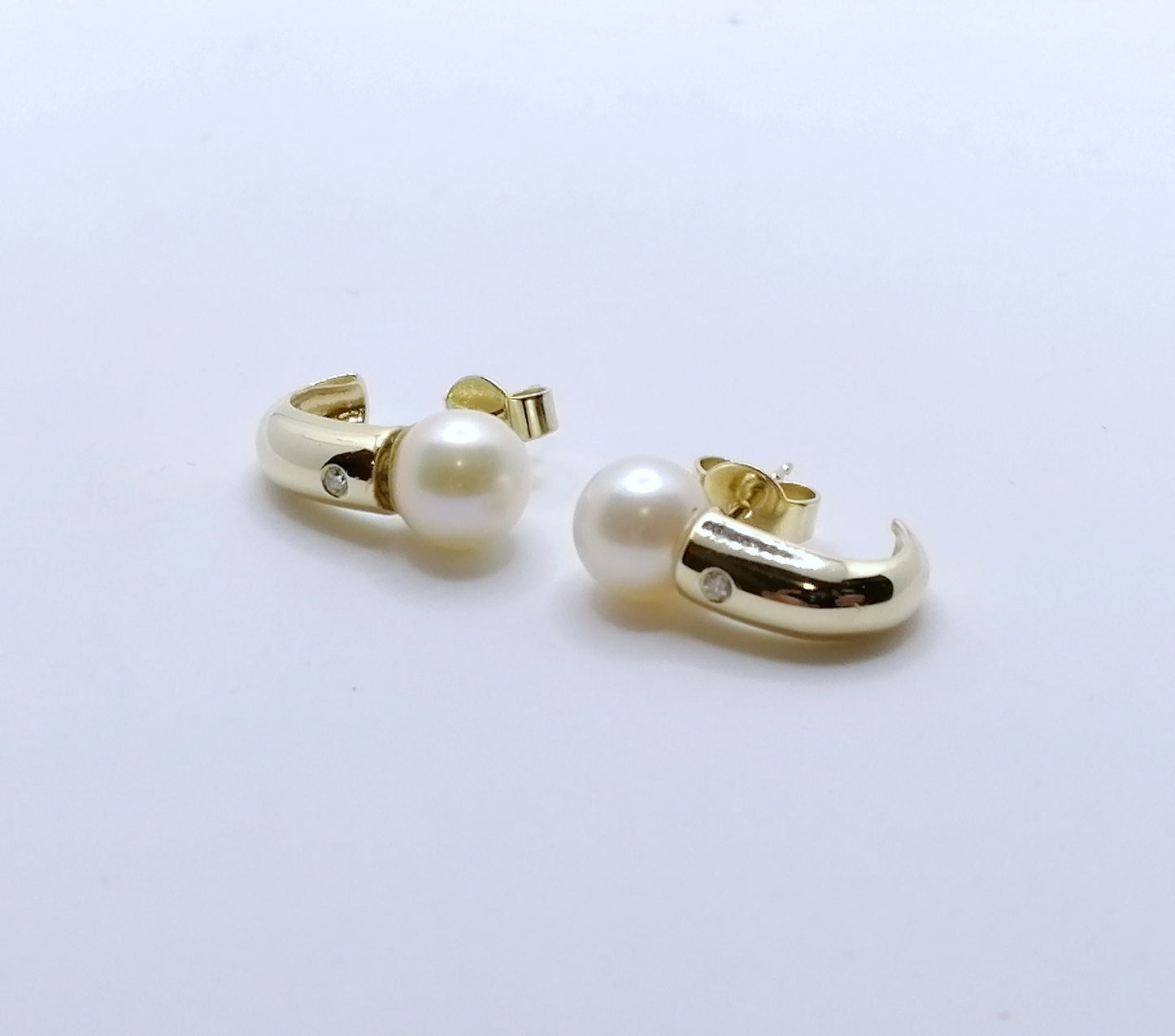 Ohrstecker Gold 585er mit Perle und Diamantsplitter Ohrringe