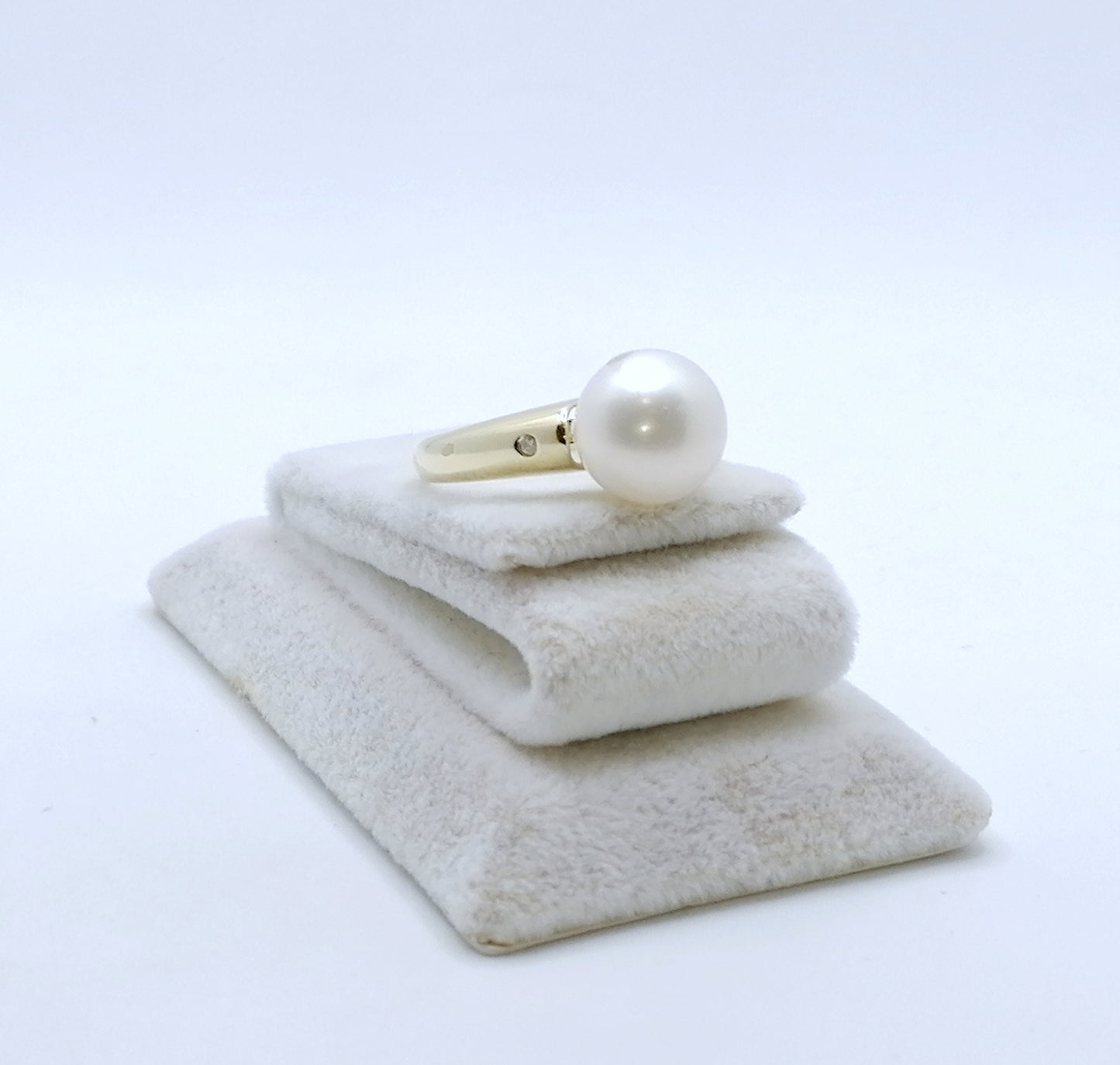 Ring Gold 585er mit Perle und Diamantsplitter Gr. 57