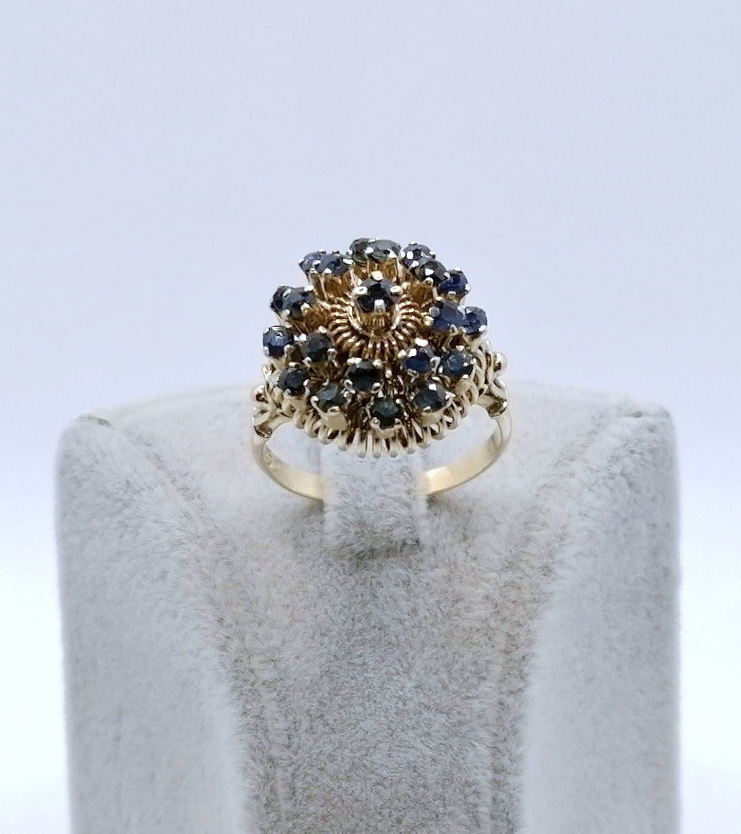 Ring Gold 585er mit Saphiren Vintage cocktail Goldring Gr. 58
