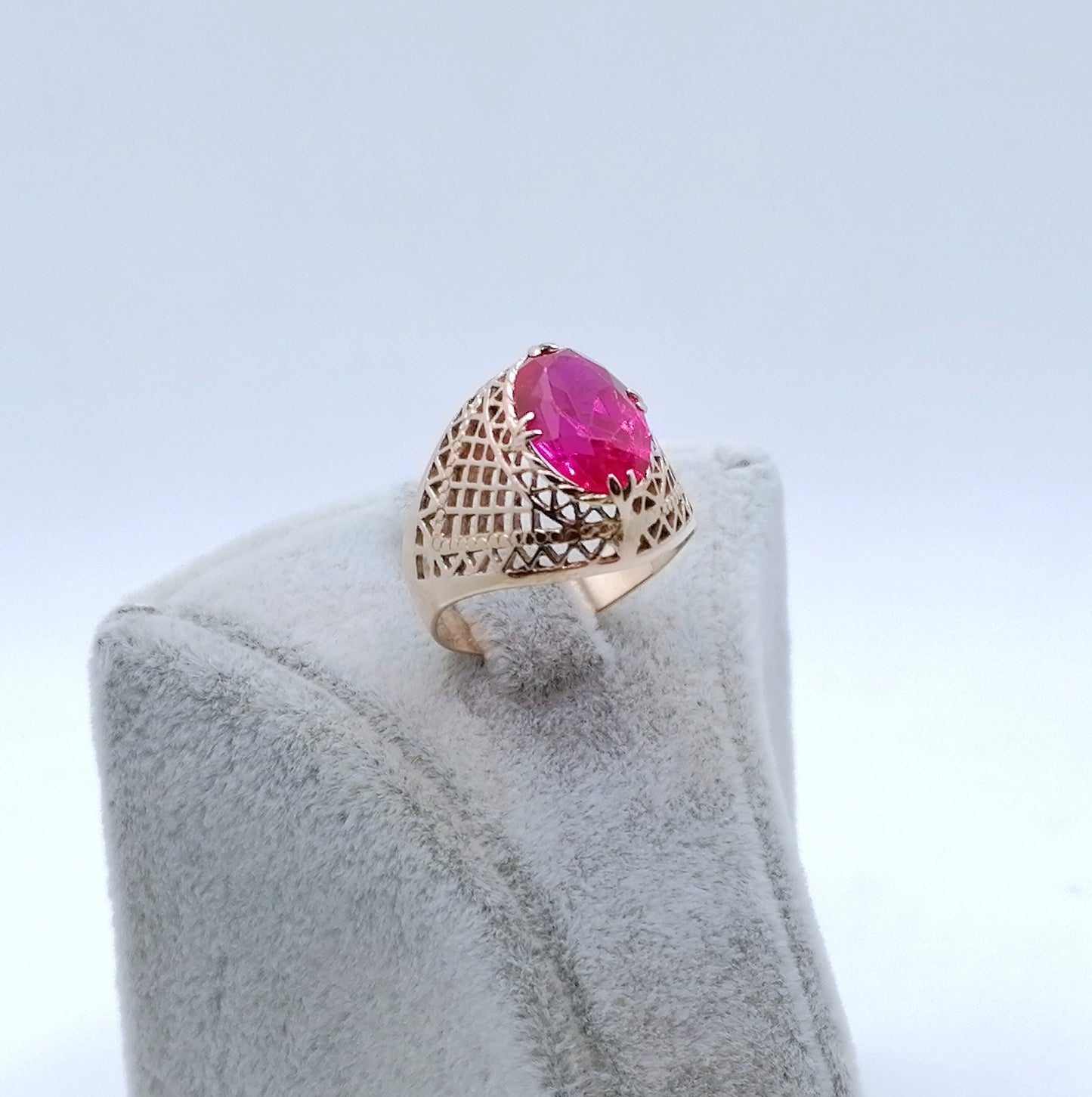 Ring Rotgold 583er Sowjet UdSSR Goldring mit Rubin Gr. 55