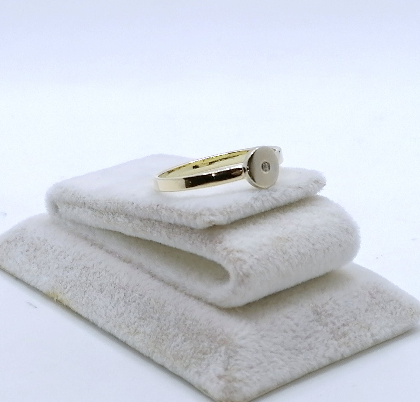 Ring Gold 585er mit Diamantsplitter Gr. 56