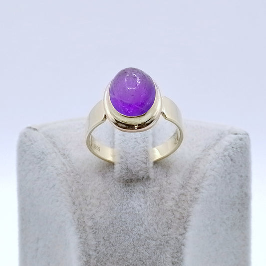 Ring Gold 585er mit Amethyst Cabochon Gr. 60