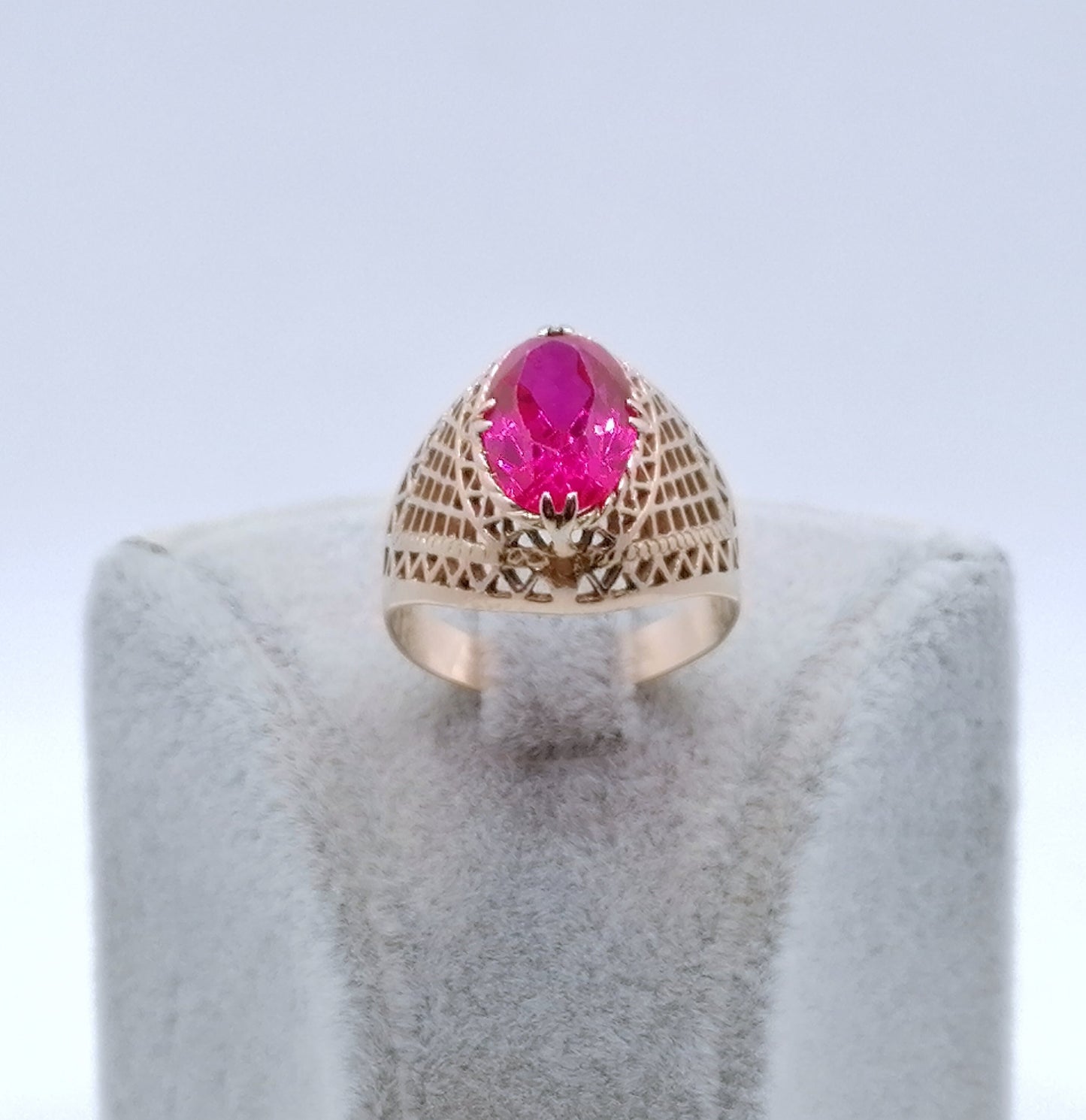 Ring Rotgold 583er Sowjet UdSSR Goldring mit Rubin Gr. 55