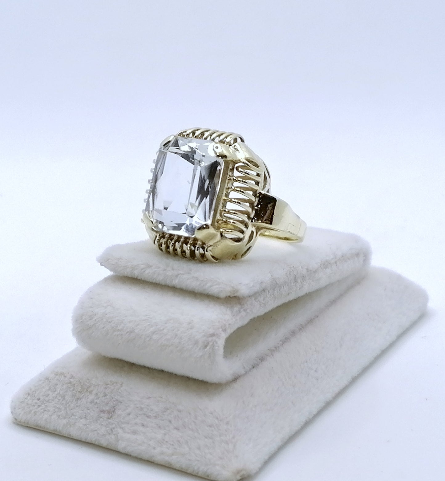 Ring Gold 585er mit blau Topas Vintage Goldring Gr. 57