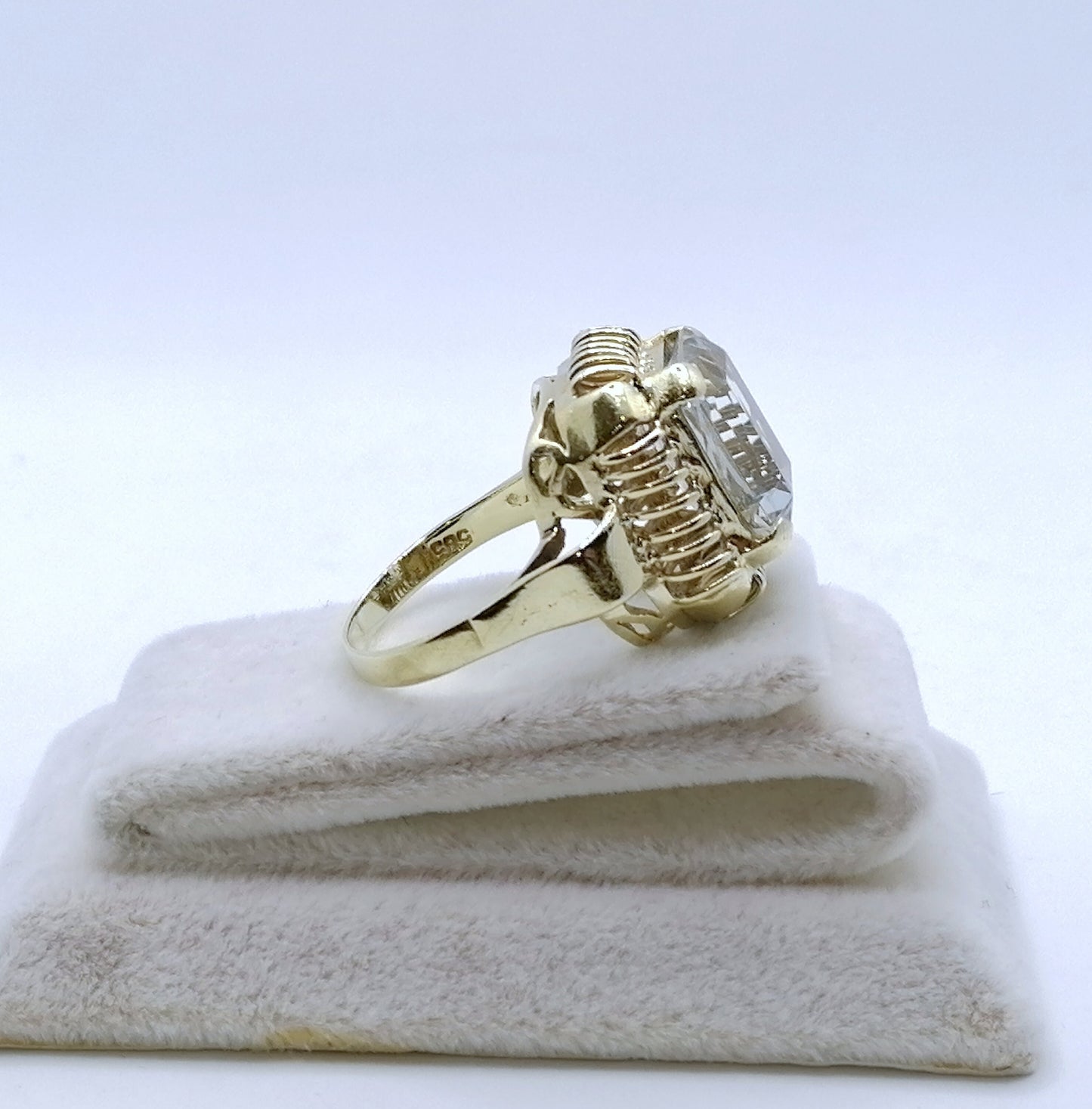 Ring Gold 585er mit blau Topas Vintage Goldring Gr. 57