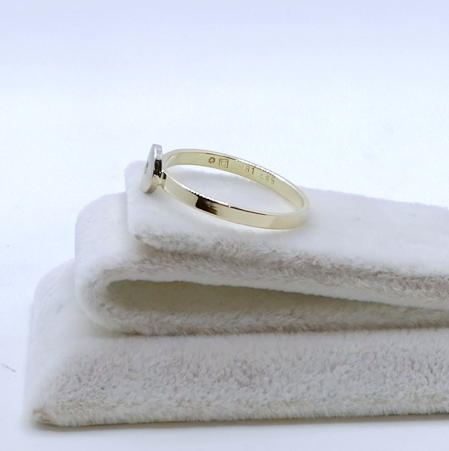 Ring Gold 585er mit Diamantsplitter Gr. 56