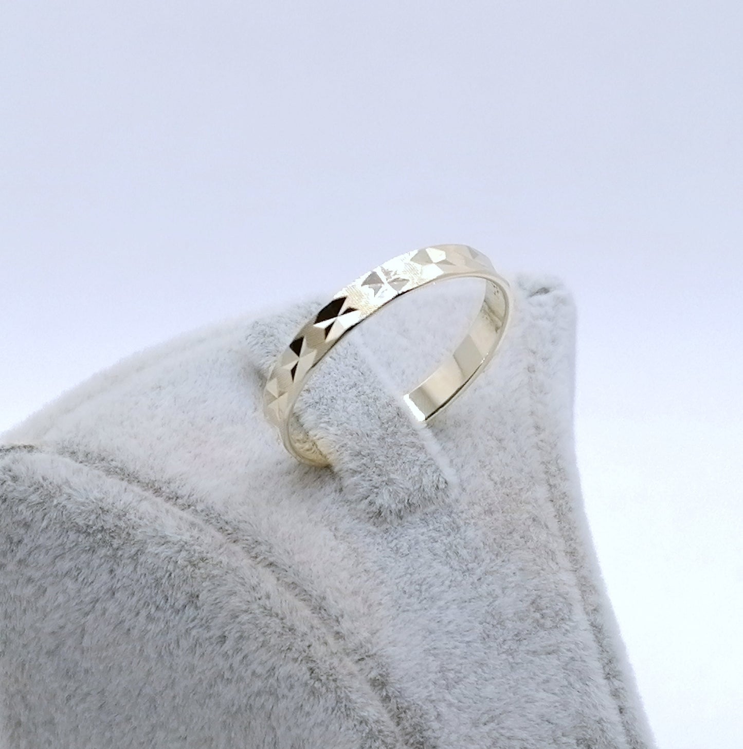 Ring Gold 333er Bandring Gr. 59