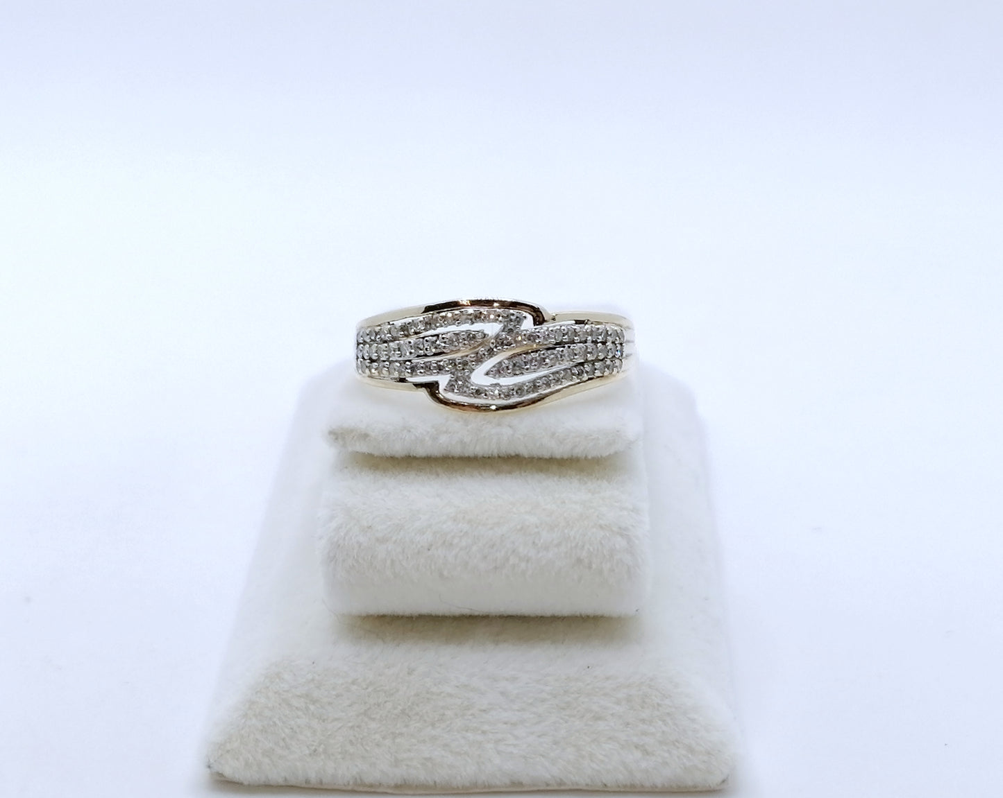 Ring Gold 375er mit funkelnden Diamantsplitter Gr. 57