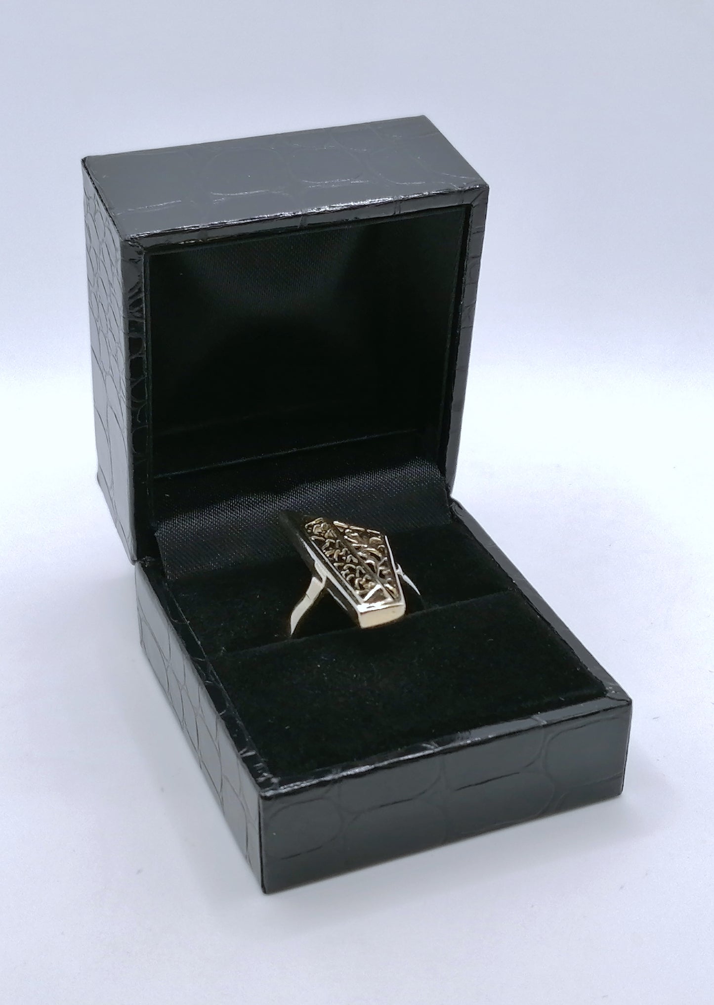 Ring Gold 585er prunkvoll Gr. 57