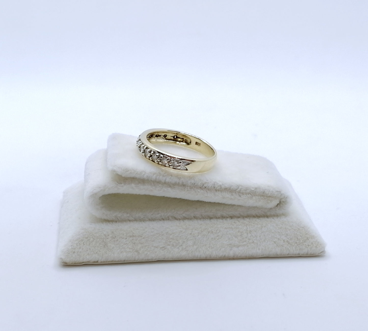 Ring Gold 375er mit Diamantsplitter Gr. 53
