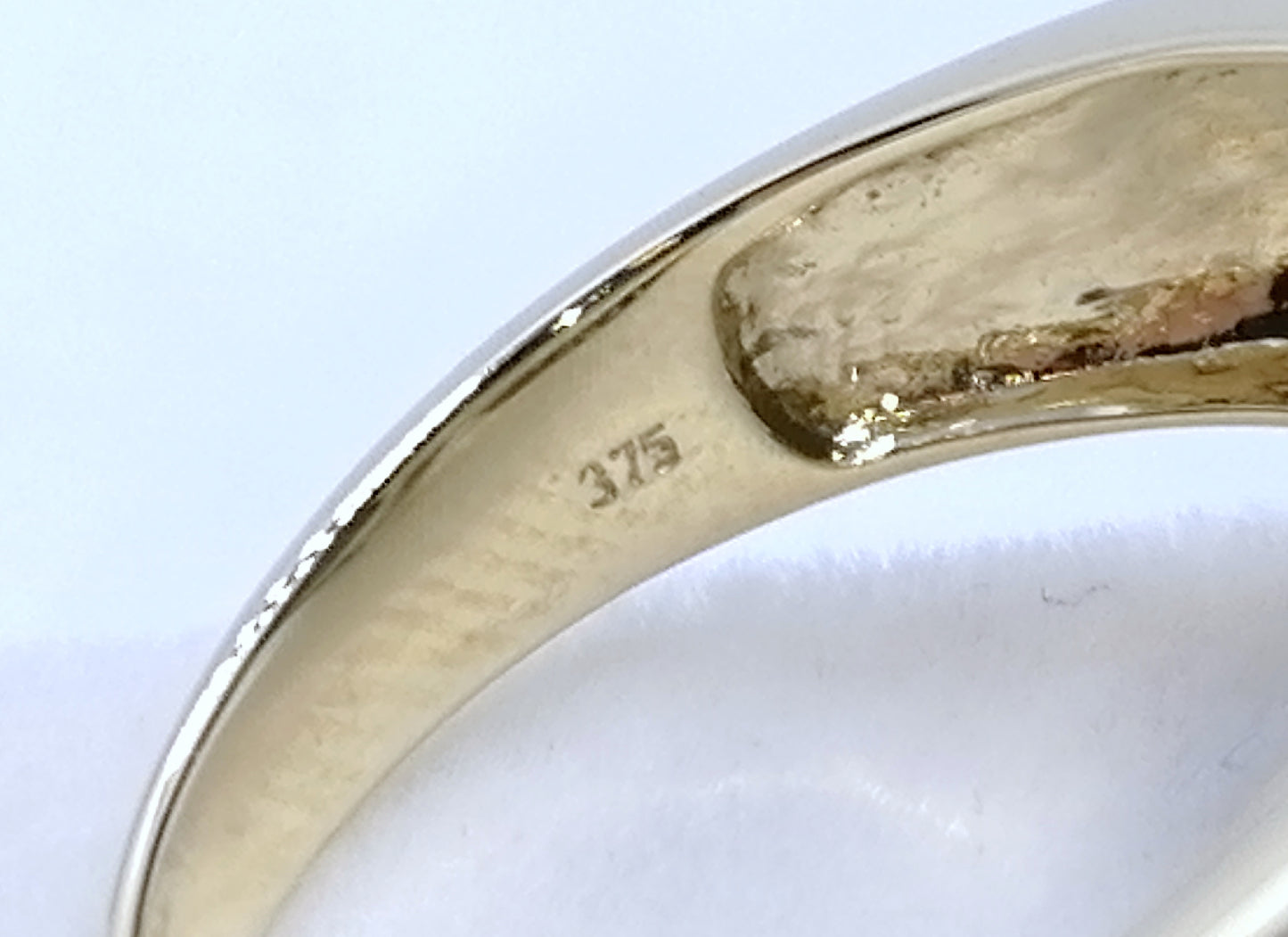 Ring Gold 375er mit Tourmalin Cabochon Gr. 63