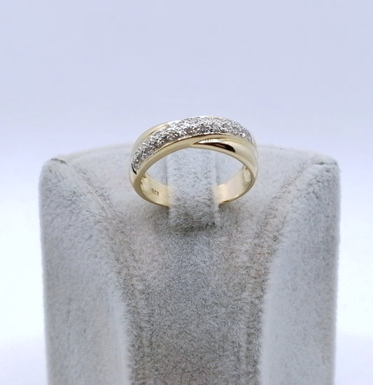 Ring Gold 585er mit funkelnden Diamanten Gr. 57