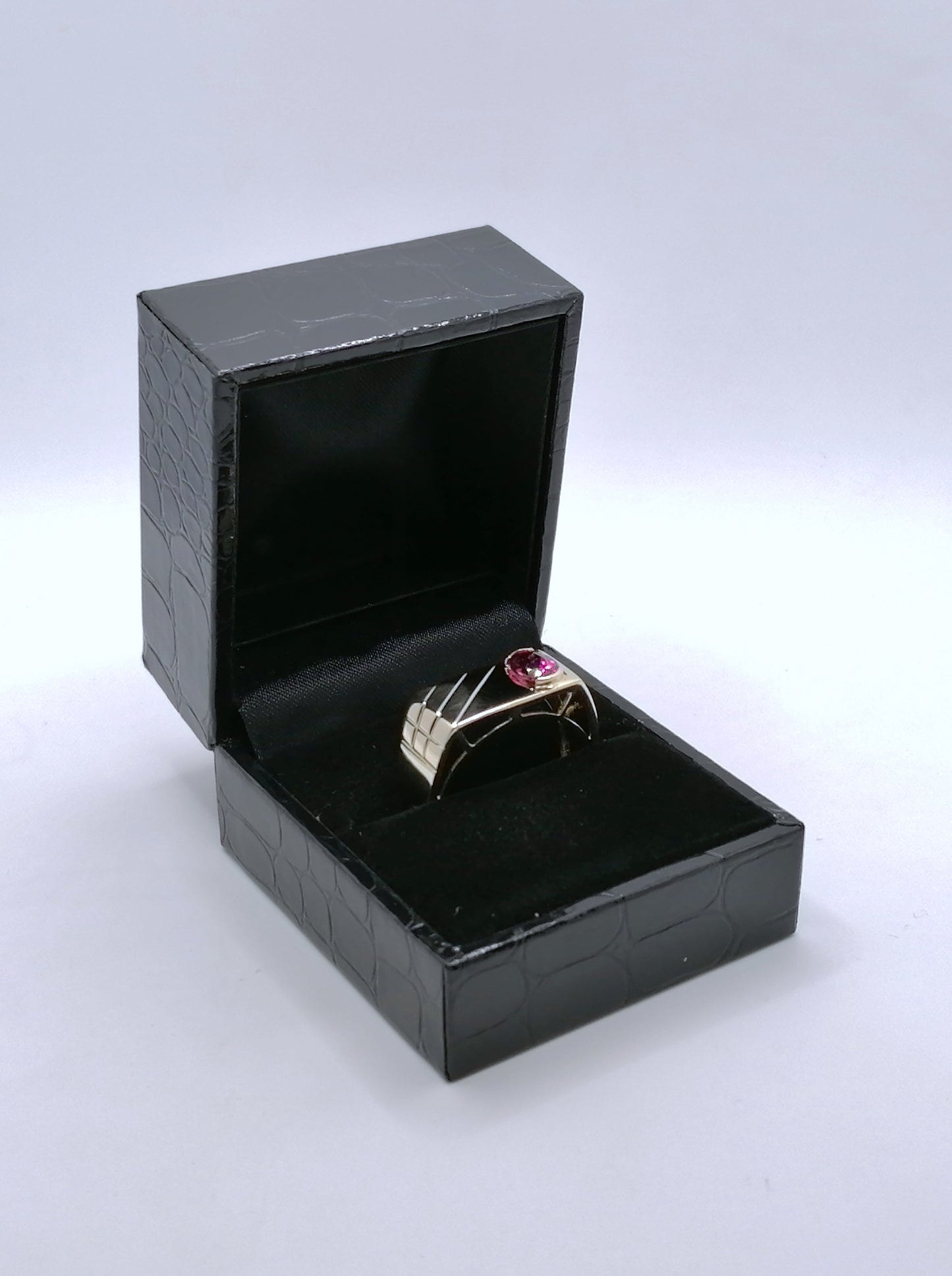 Ring Gold 375er mit Tourmalin Siegelring Gr. 63