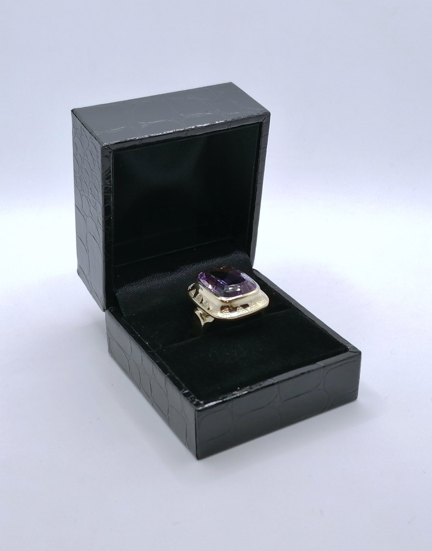 Ring Gold 333er mit Amethyst Gr. 57