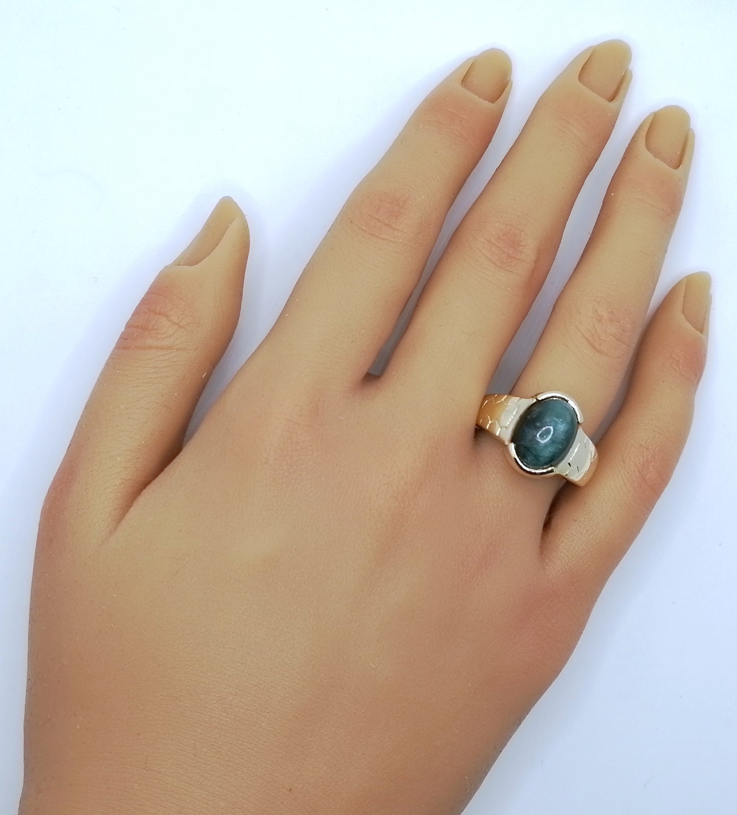 Ring Gold 375er mit Tourmalin Cabochon Gr. 63