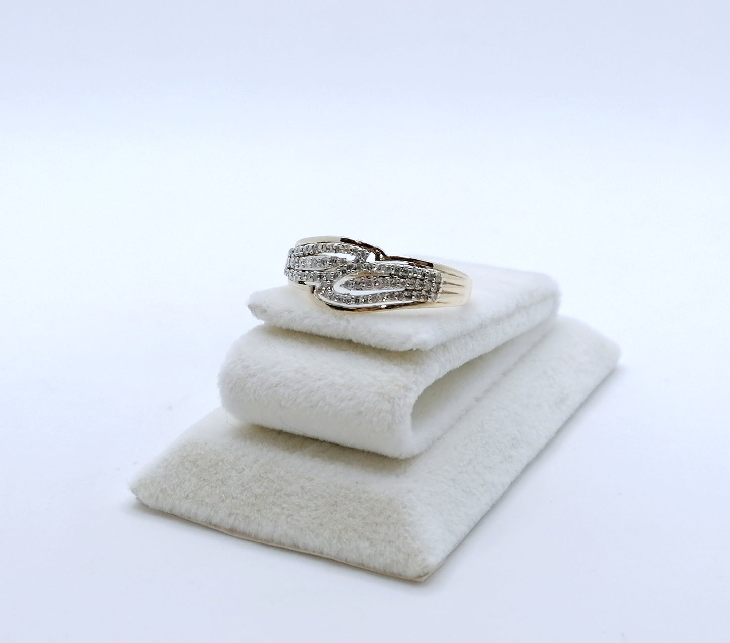 Ring Gold 375er mit funkelnden Diamantsplitter Gr. 57