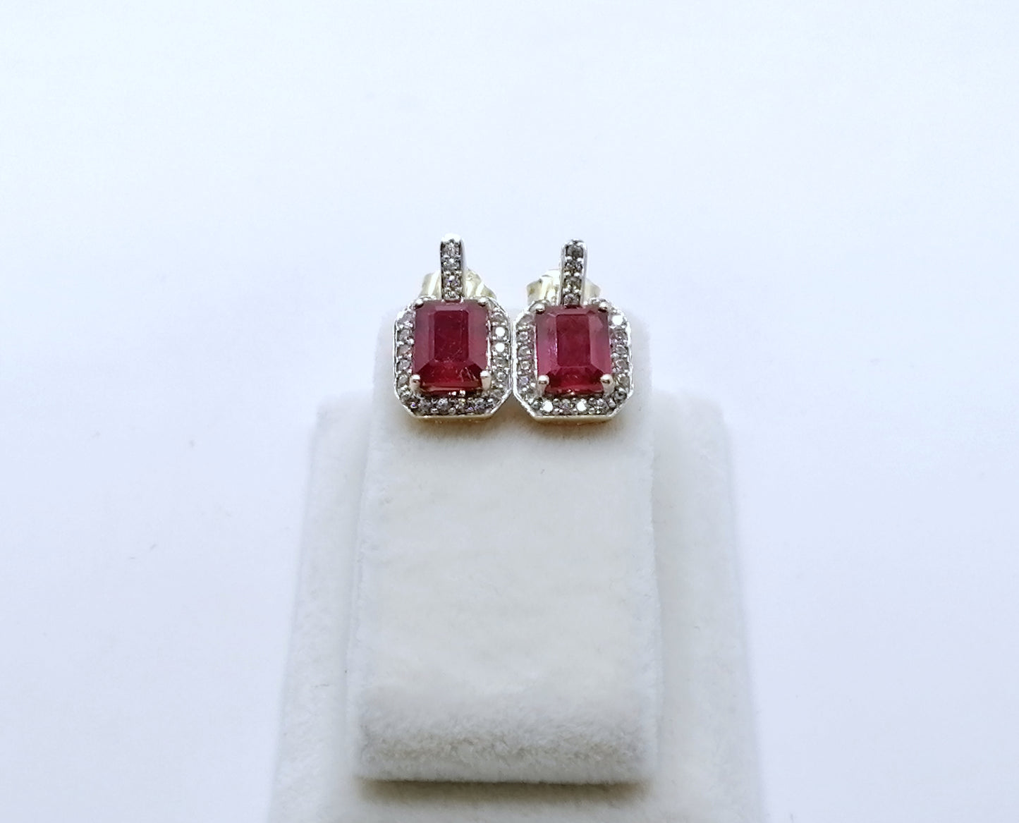 Ohrringe Gold 375er mit Spinell und Zirkonen